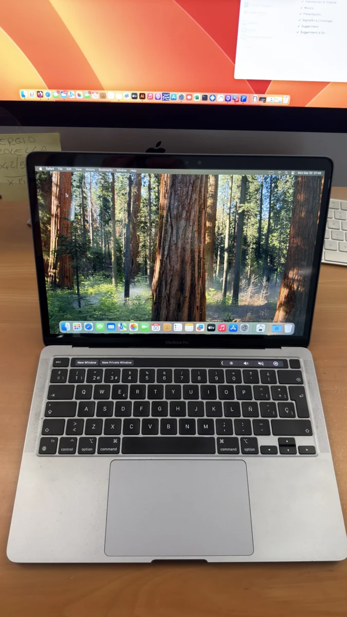 Apple MacBook Pro 13″ A2238 2020 M1 – Ricondizionato